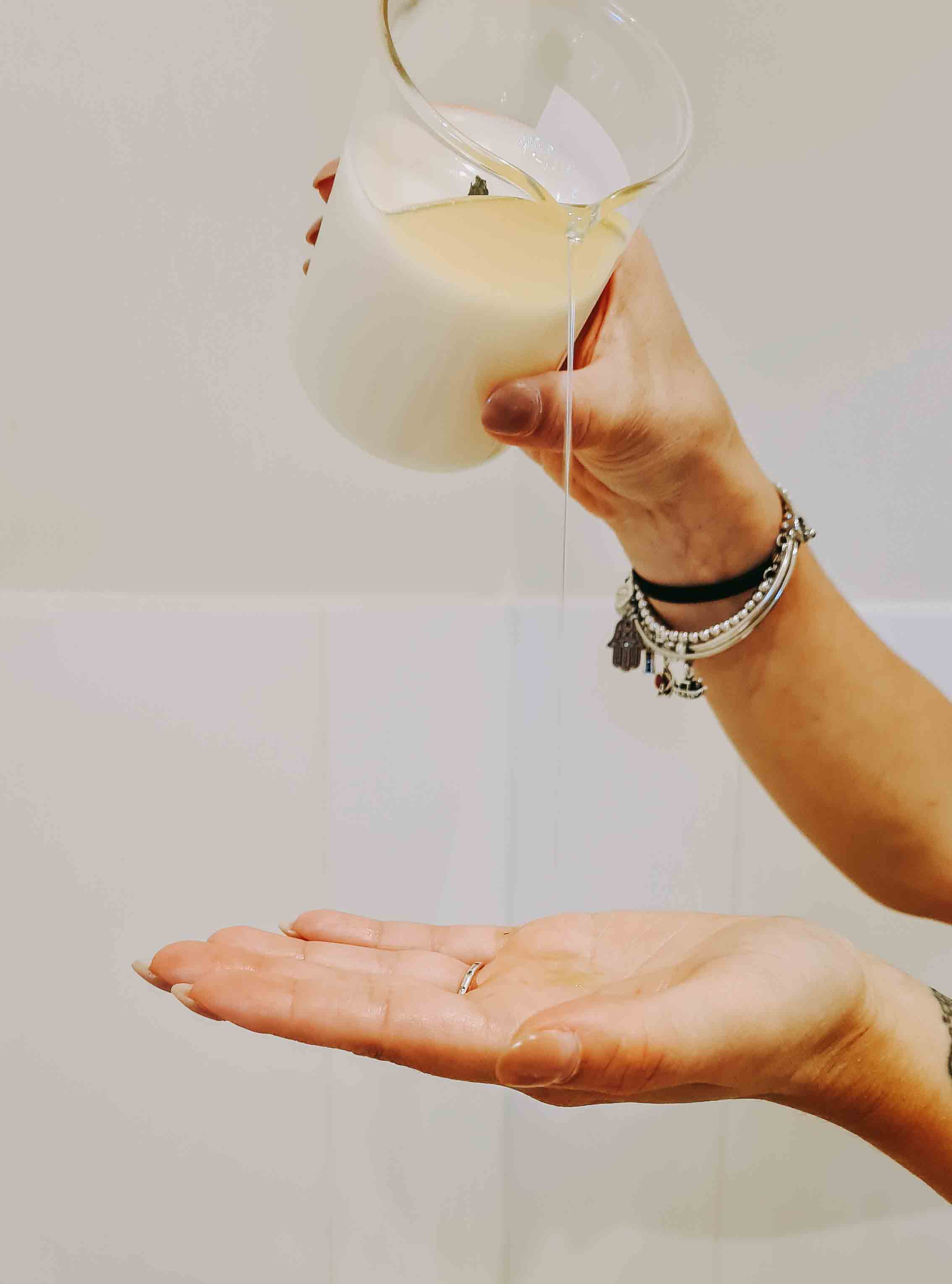 Luxury Manuka Oil Massage Candle - Mya Candle Collection