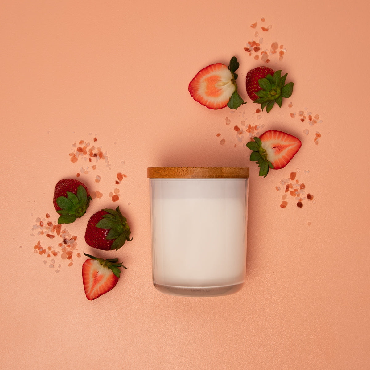 01 Strawberry Champagne - Mya Candle Collection