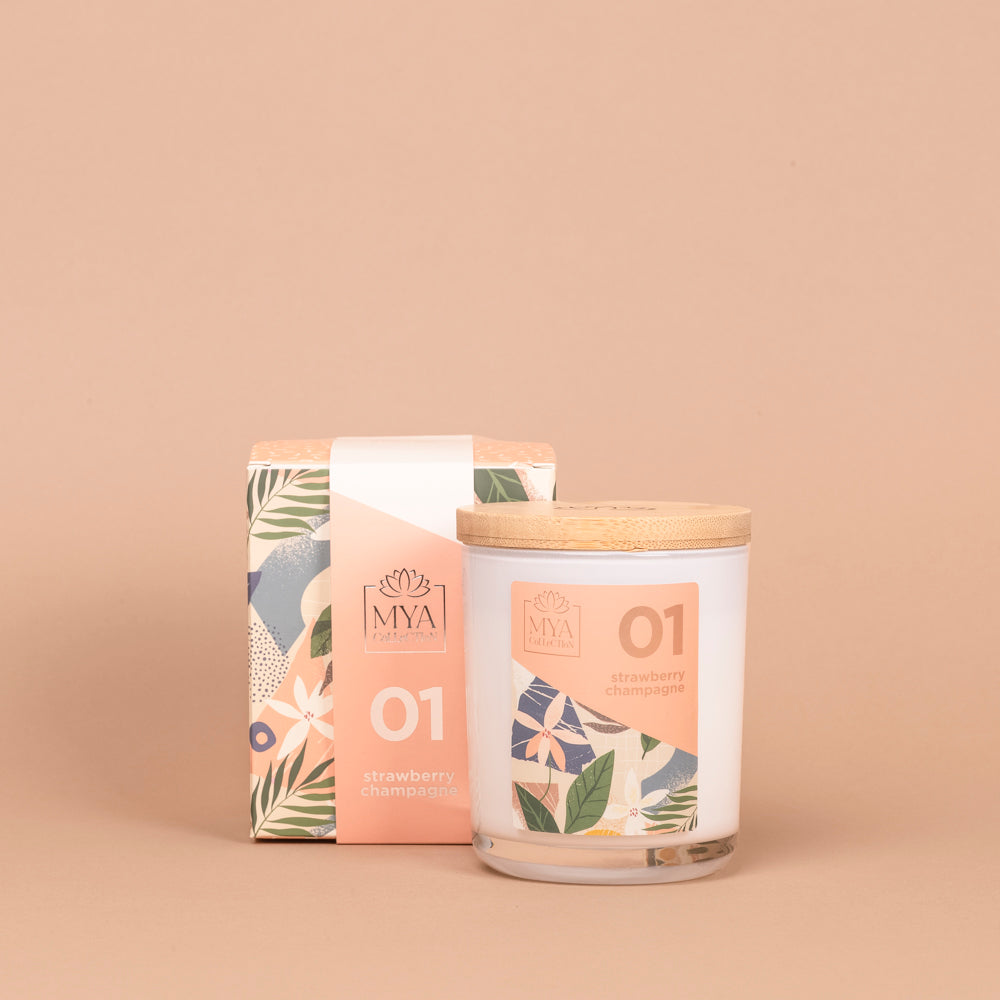 01 Strawberry Champagne - Mya Candle Collection