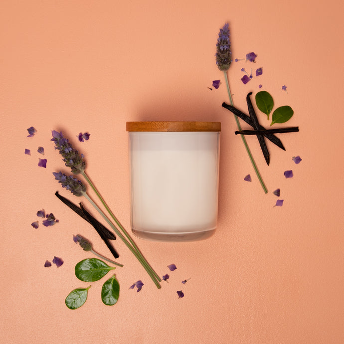 02 Lavender Vanilla - Mya Candle Collection